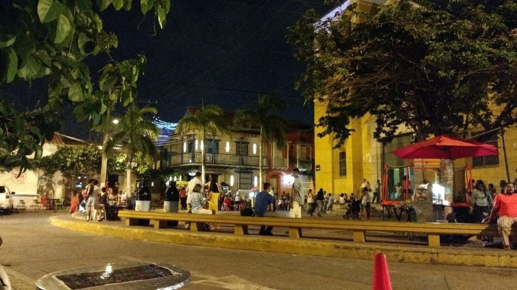 Evening crowd at Plaza de la Trinidad, Getsemani